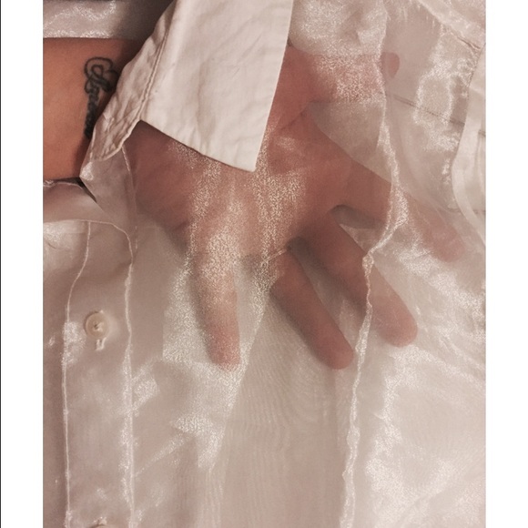 ✨SOLD✨ on different app - Picture 3 of 4