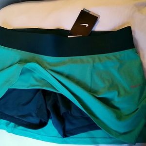BRAND NEW NIKE dri-fit tennis skort