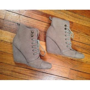 Kimchi Blue Tan suede booties urban outfitters