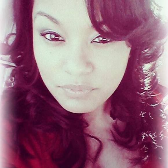 Meet your Posher, Daniela - Picture 1 of 1