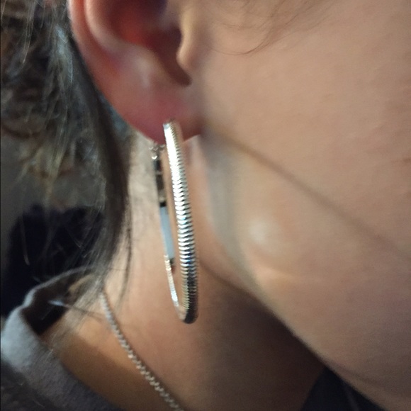 RESL S/S 925, BN-WOB 6cm Dia. Cut Hoops Earrings