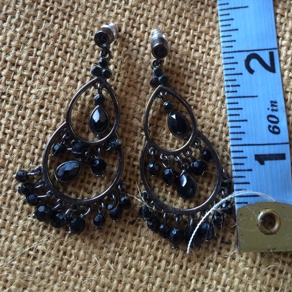Bundle of 2 black chandelier earrings - Picture 4 of 4