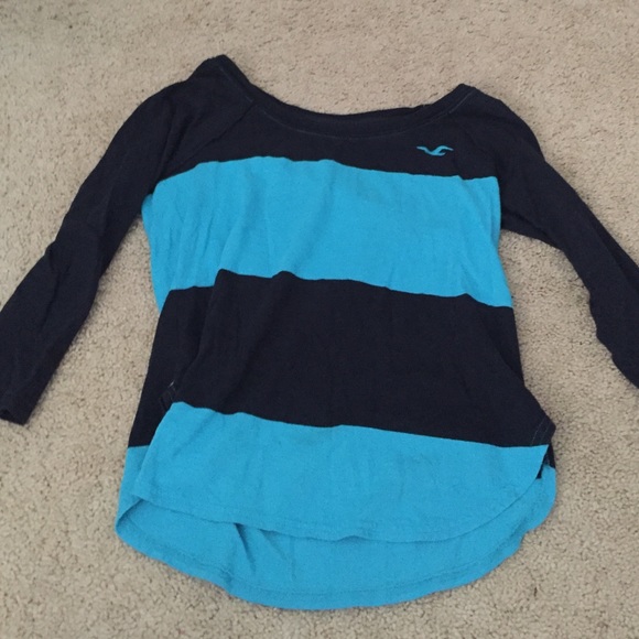 Hollister quarter length sleeve shirt !