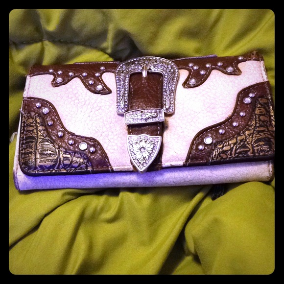 Buckle wallet
