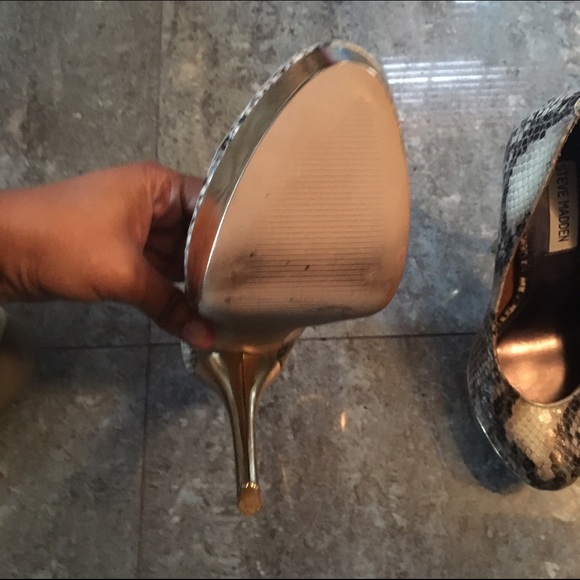 New Steve Madden Platform Heels - Picture 3 of 3