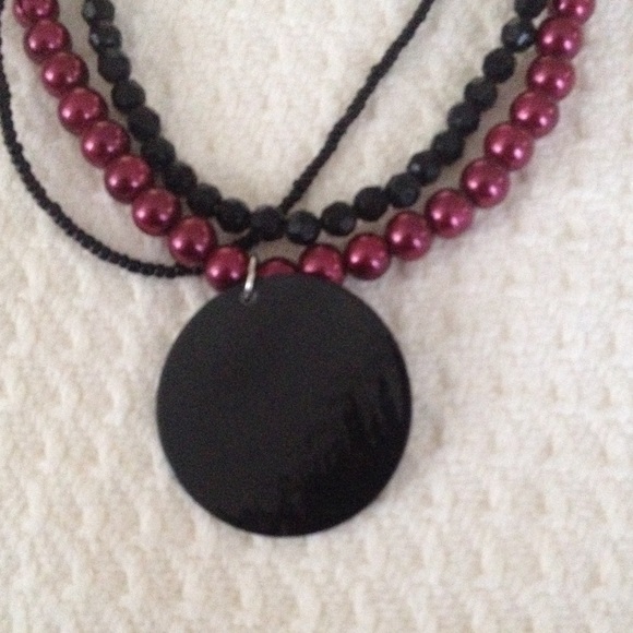 3 layer garnet ad black necklace! ❤️ - Picture 2 of 2