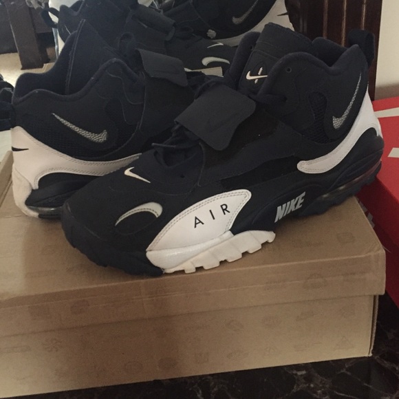 Air Max Speed Turf - Picture 2 of 4