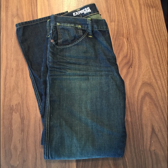 Express Extra Slim Straight