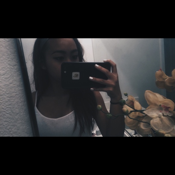 Meet your Posher, Mae - Picture 2 of 4