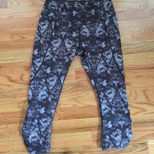 New CALIA by Carrie Underwood, Capri Fitted Pants