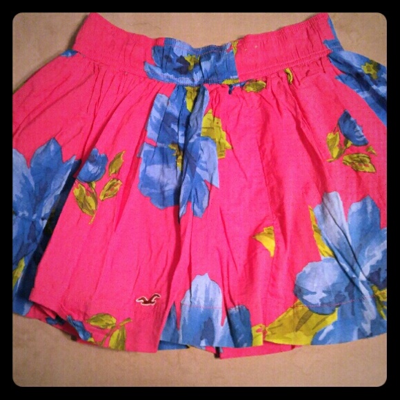 Hollister skirt