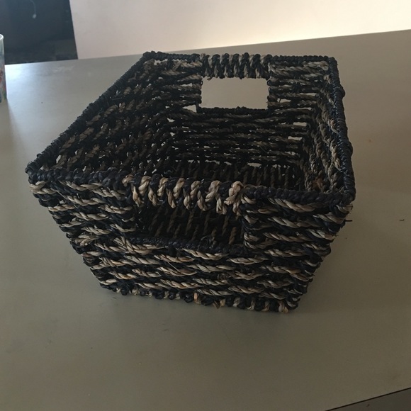 Wicker storage basket