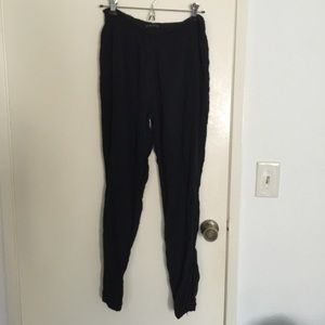 💝Brandy Melville cammie pants