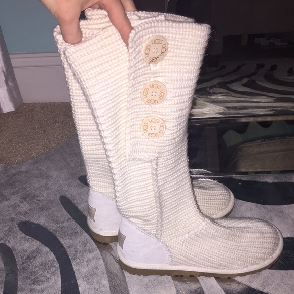 Ugg winter/off white seater boots 7