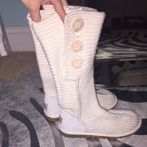 Ugg winter/off white seater boots 7