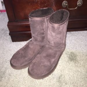 Short Brown Uggs