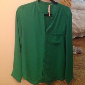 Green Bellatrix flowy blouse