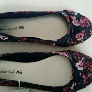 Size 8 multicolor flower ballet flats