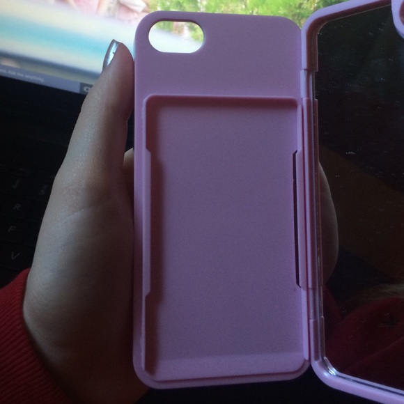 Victoria's Secret phone case - Picture 4 of 4