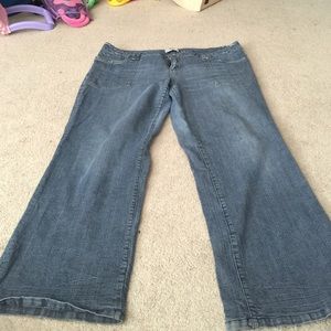 Wide leg/straight leg jeans