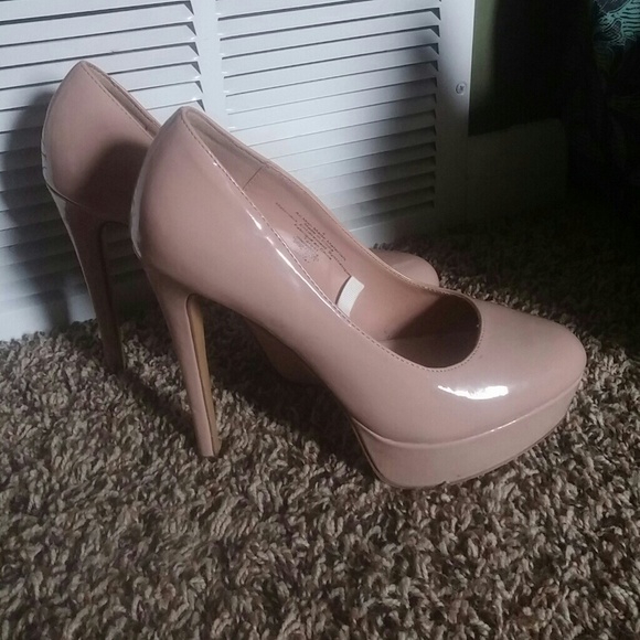 Nude platform/heels