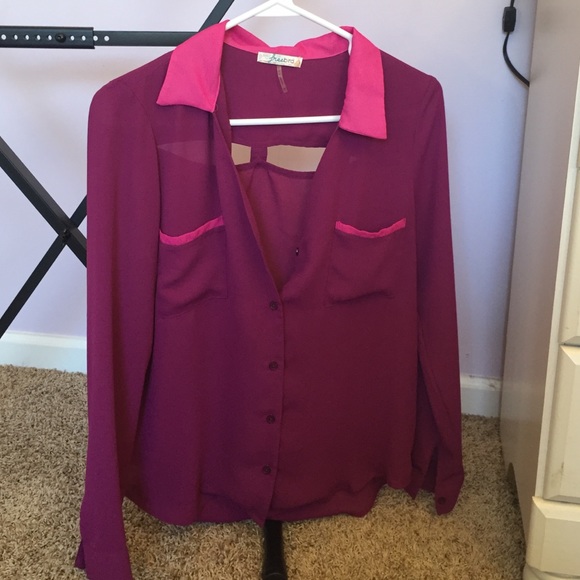 Blouse two colors, opening in back