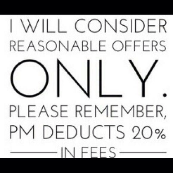 Meet your Posh Ambassador, Annie🎀 - Picture 2 of 4