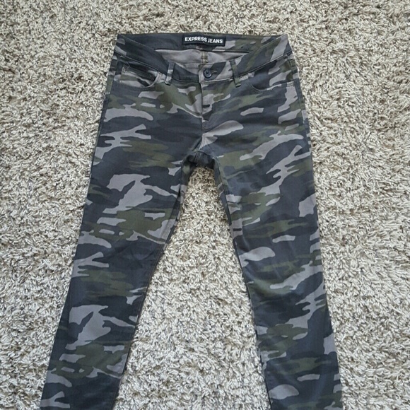 Express  Ankle Legging