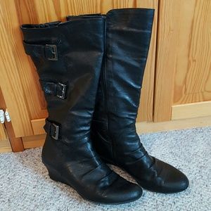 Black Boots with Small Wedge Heel