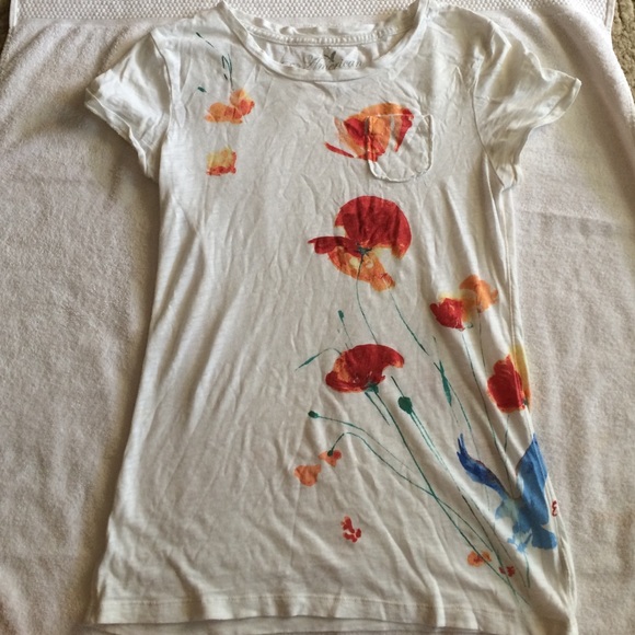 American eagle floral shirt