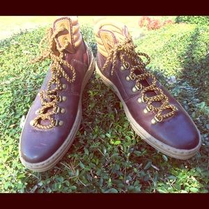 Lot of two pairs, never worn men's shoes.