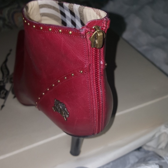 Burberry Booties - Picture 4 of 4