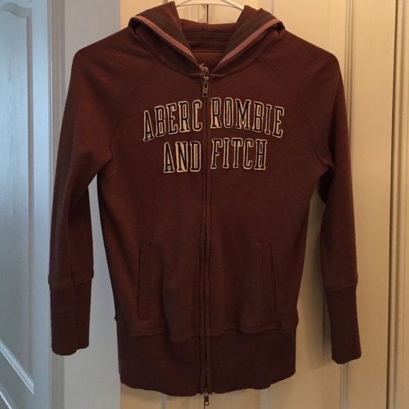 A&F 3/4 sleeve sweatshirt