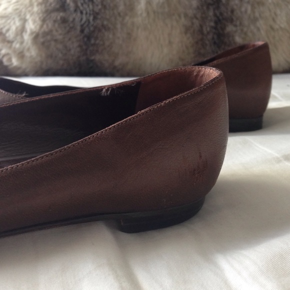 Manolo Blahnik Shoes - Manolo Blahnik Titto Brown Pointed Toe Flats 37.5 Manolo Blahnik Shoes - Manolo Blahnik Titto Brown Pointed Toe Flats 37.5