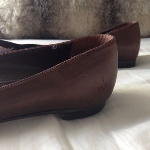 Manolo Blahnik Shoes - Manolo Blahnik Titto Brown Pointed Toe Flats 37.5 Manolo Blahnik Shoes - Manolo Blahnik Titto Brown Pointed Toe Flats 37.5