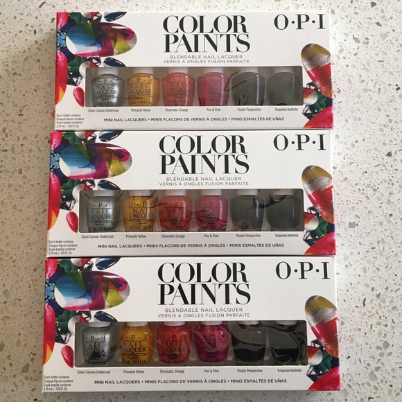 Set of 3 mini opi nail polishes