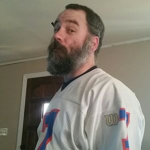 Meet your Posher, Adam