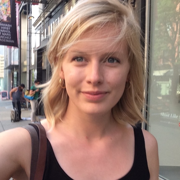 Meet your Posher, Ella