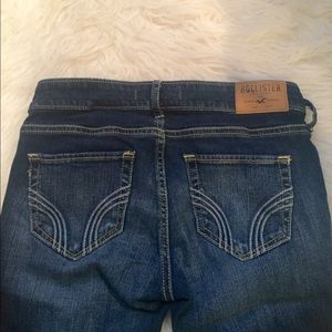 HOLLISTER super comfy skinny jeans