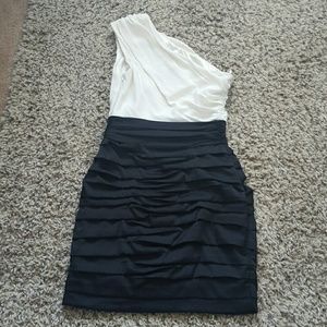 One shoulder Express colorblock dress