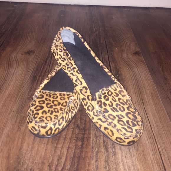 AEROSOLES Shoes - Worn once cheetah aerosoles flats