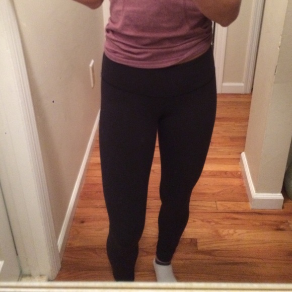 Lululemon wunder under pants ❌SOLD❌ - Picture 2 of 4