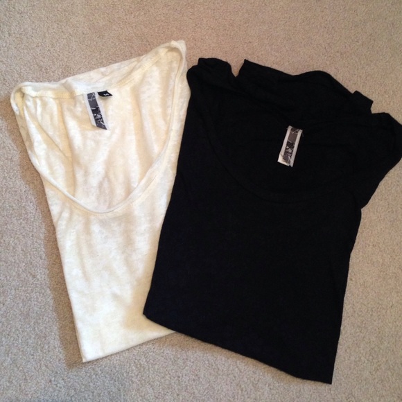 BKE black and cream floral short sleeve t-shirts