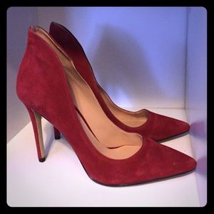 RED SUEDE PUMPS // ENZO ANGIOLINO // SZ 8