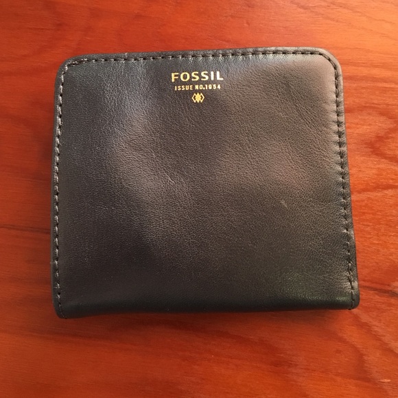 Fossil Handbags - Fossil wallet