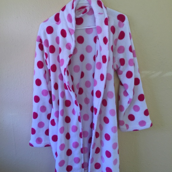 Ultra polka dot bath robe