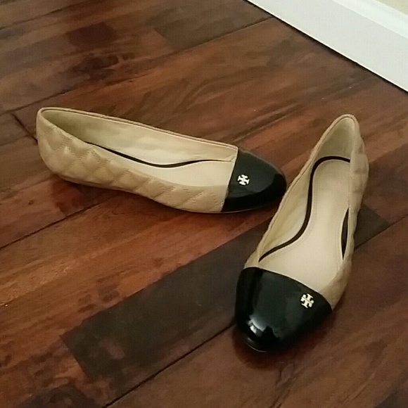 Tory Burch Claremont flat new in box