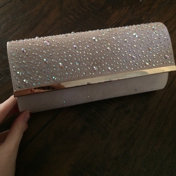 beautiful clutch