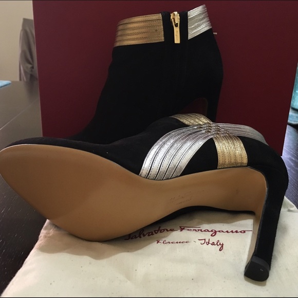 Salvatore Ferragamo Lamu Booties - Picture 4 of 4