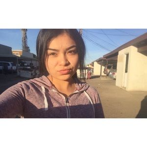 Meet your Posher, Lorena